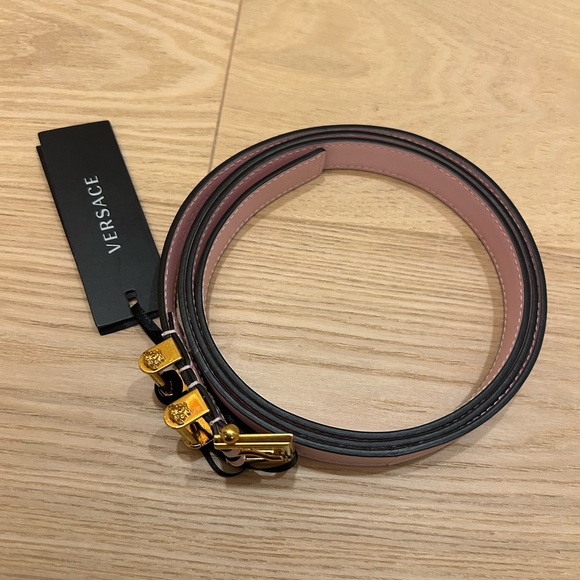 Versace - Picture 5 of 5